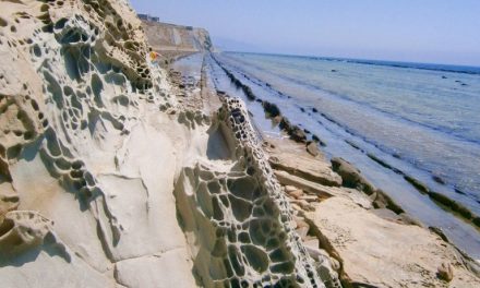 La magia del Flysch: el Parque Natural del Estrecho