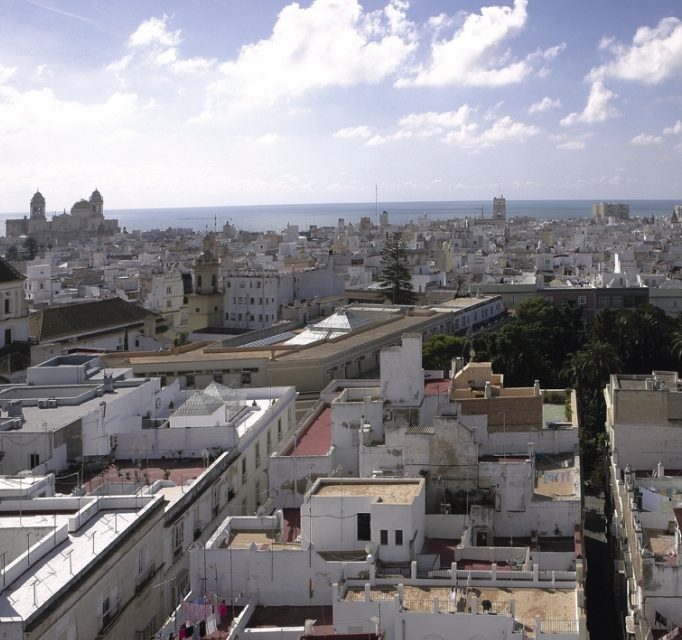 Un paseo cultural y gastronómico por Cádiz.