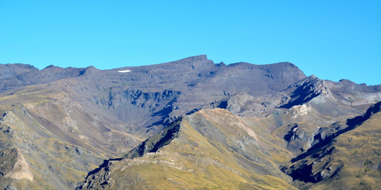 Tocando el cielo: Mulhacén y Veleta.